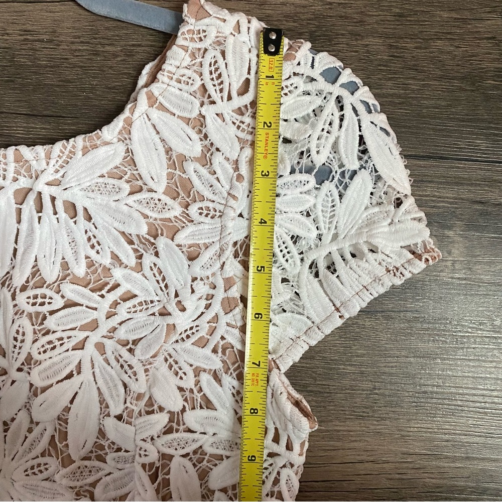 Lulus women’s white lace midi dress size S - Picture 10 of 12
